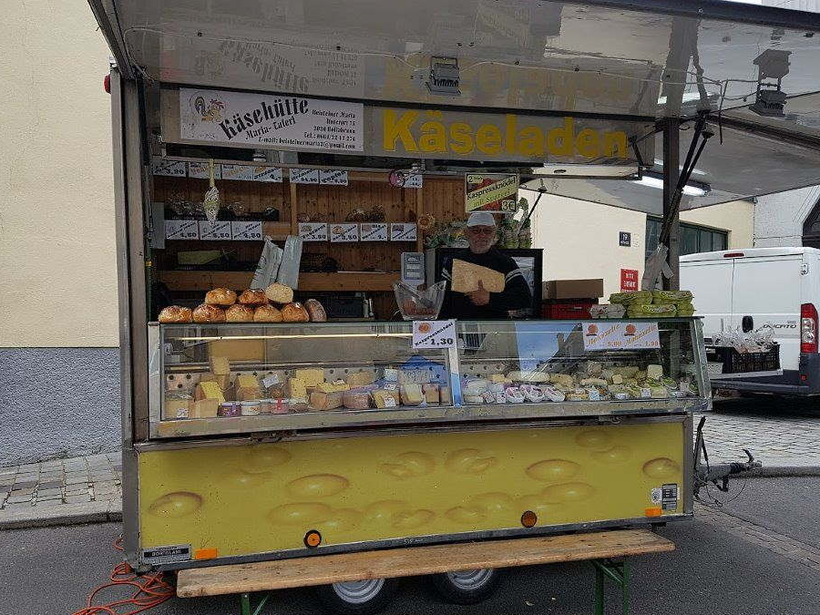 Maria´s Laden Monatsmarkt in Trazerberg Roter Berg